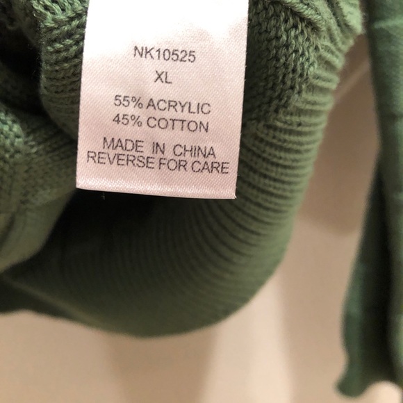 Baltic Born Green V-Neck Sweater with Textured Knit - Picture 3 of 5